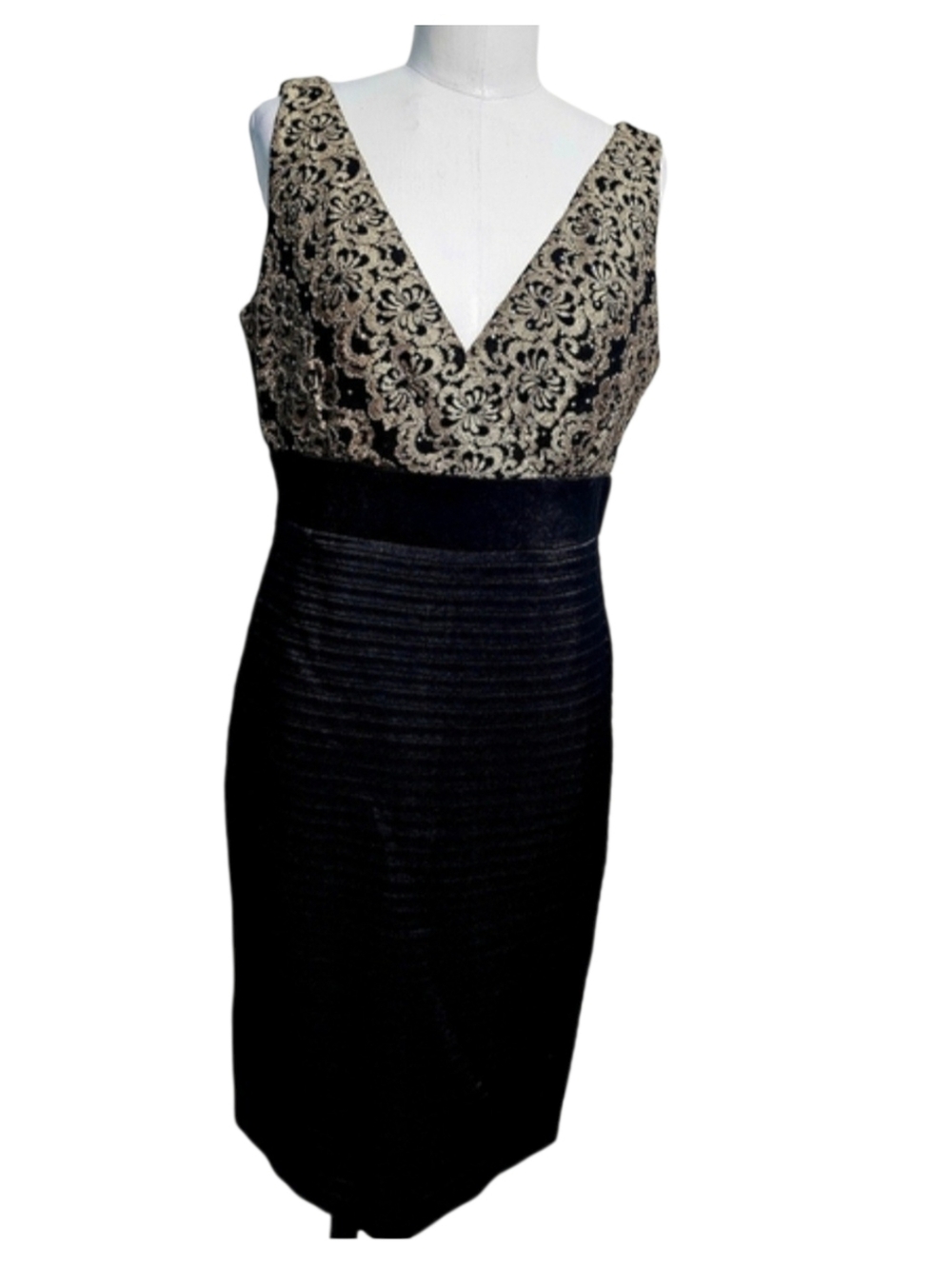 R & M Richards Black/Gold V-Neck Bodycon Classic Cocktail Elegant Dress Sz 10